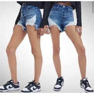 Good American Bombshell Highrise Shorts Curve Enhancing